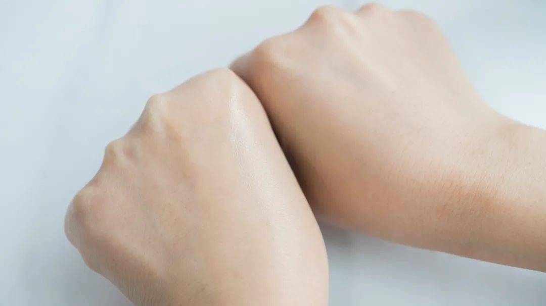 修护|今日爆料!空姐们强韧肌底、维稳修护的秘密,原来是ta!