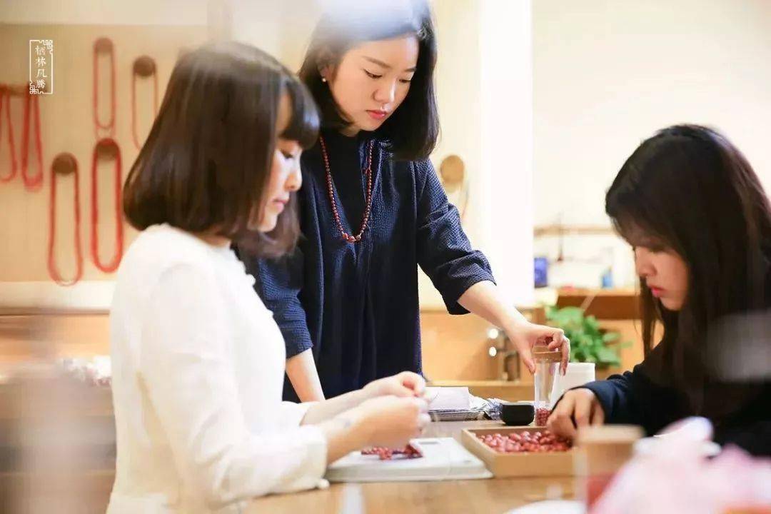 标志|优雅女人的细节标志