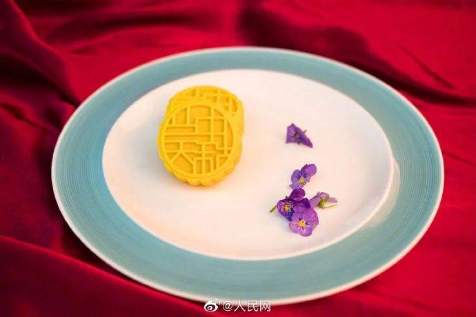 月饼|高校月饼上线 你喜欢哪一款？