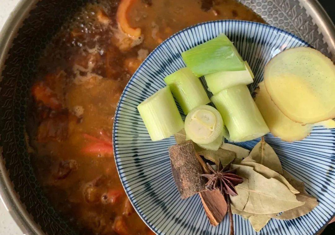 電飯鍋一鍵搞定！有菜有肉燉一鍋，湯汁拌飯全家愛，一周不用再炒菜！ 熱愛美食 第8张
