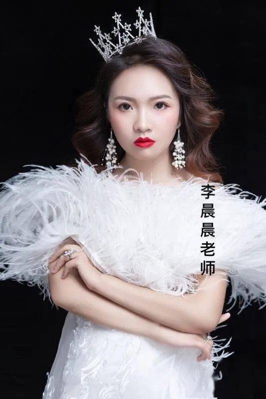 fm1049音乐合伙人靖婷,李欣将会继续为我们解读语言的魅力不仅王钎睿