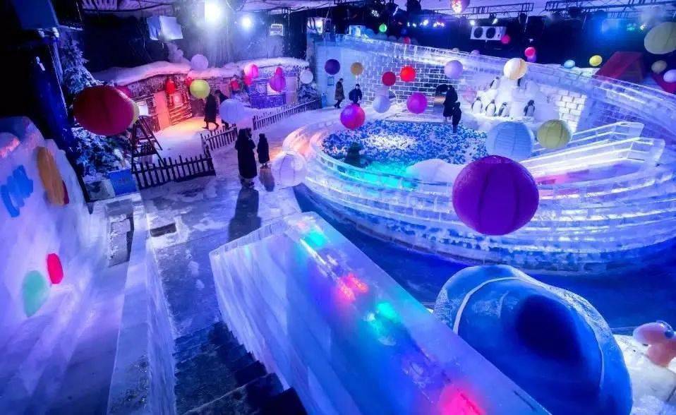 全城激冻真企鹅空降恒大冰雪节梦幻来袭
