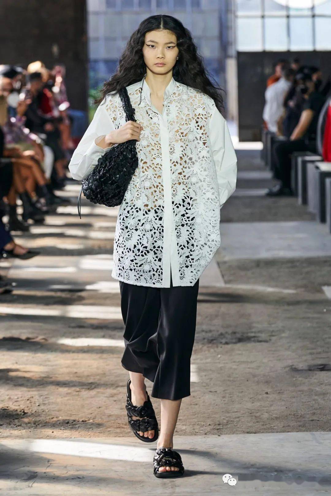 华伦天奴|VALENTINO|2021春夏与牛仔巨头Levi's合作