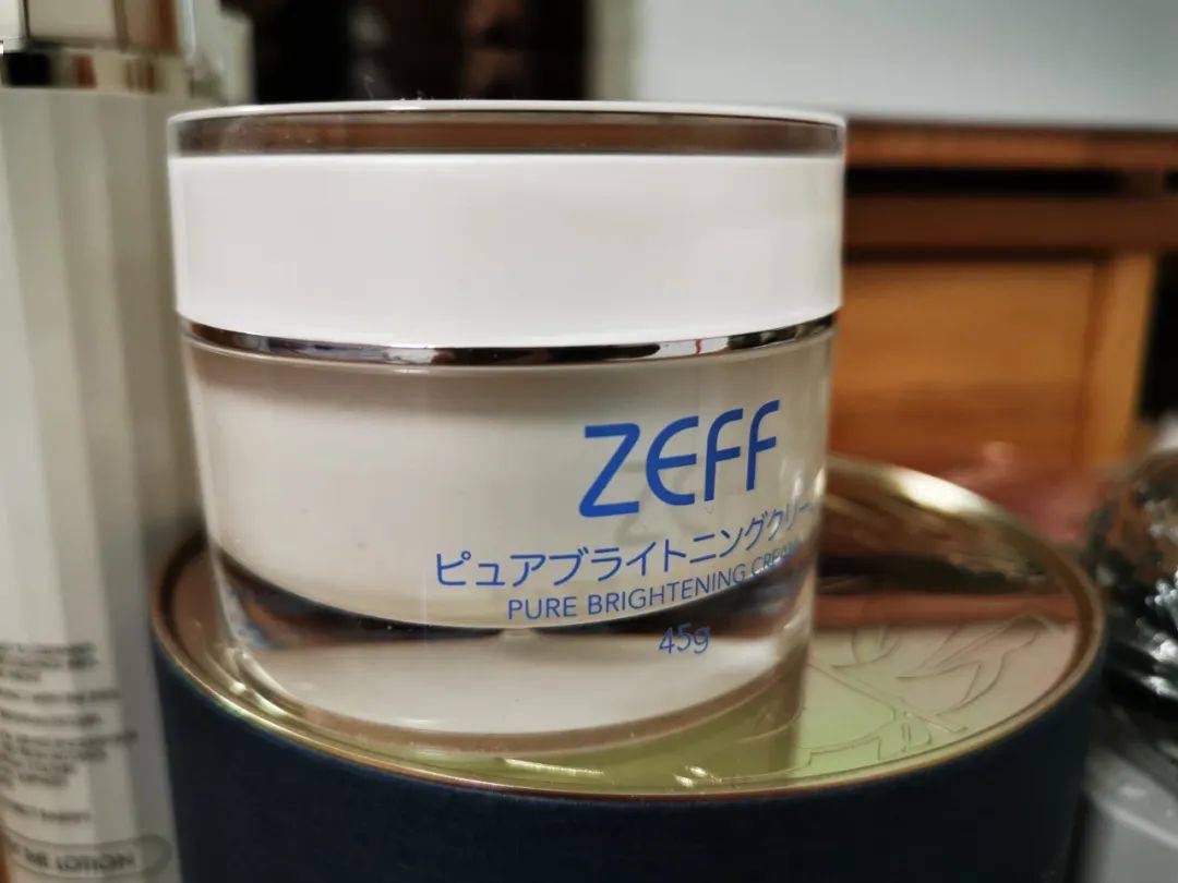 成分|Zeff素颜霜·返团丨10秒就能让你“真”白起来，无痕自然?