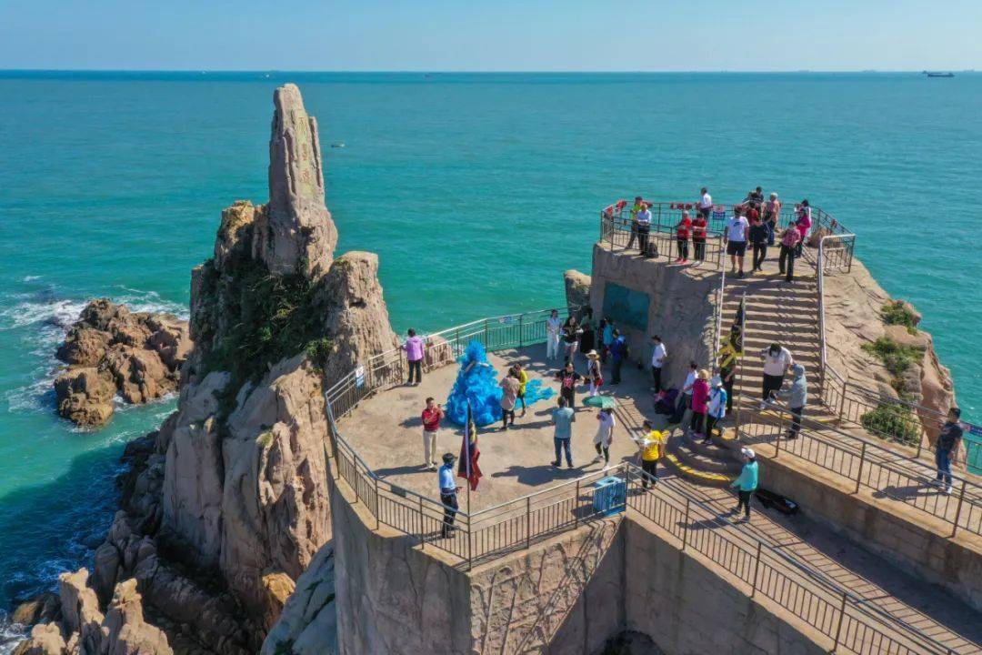 风景宜人,海风清新的荣成 为助力荣成全域旅游发展, 展现荣成海滨城市