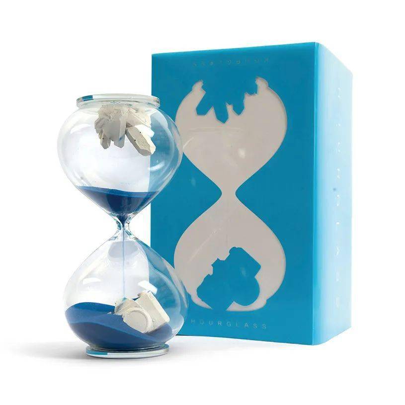 Daily|兰博基尼联名山本耀司造车，Supreme与徕卡推出望远镜｜直男Daily