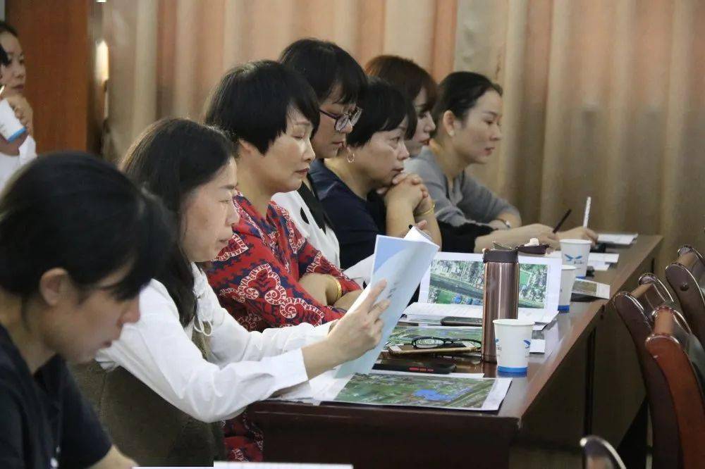 人口普查员喊到_人口普查员证件图片(2)
