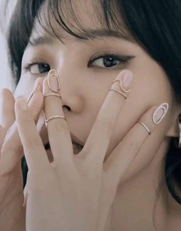 什么|国庆期间做什么?不如安排一下初秋美甲~