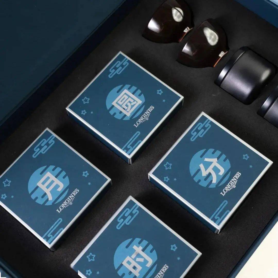 礼盒|大 牌 的 月 饼 长 啥 样 啊 ？