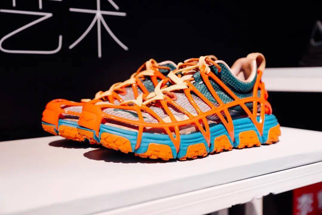 时装周|凭什么李宁能连续走时装周？凭这几双鞋就「足」以证明