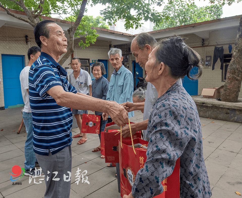 这件事,他一做就是33年 雷州"最美乡村医生"李桂