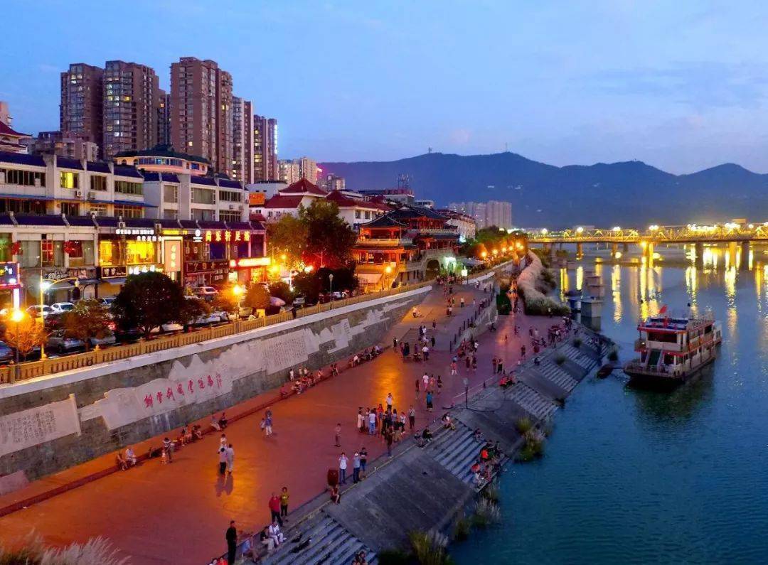 2020国庆航班排名_航班管家发布《2020国庆中秋双节民航数据报告》