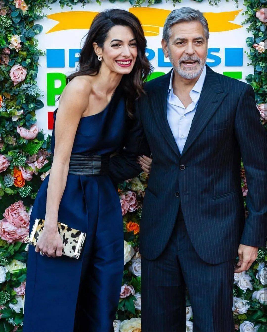 阿玛尔|收服宇宙级男神、站上联合国舞台,女人最高级的美都在她身上……