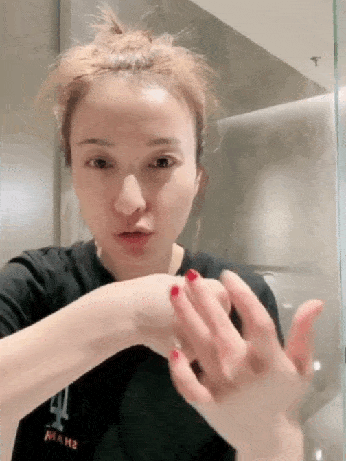 肌肤|精致的懒女孩儿是如何护肤的?程潇、吴昕为你解答!