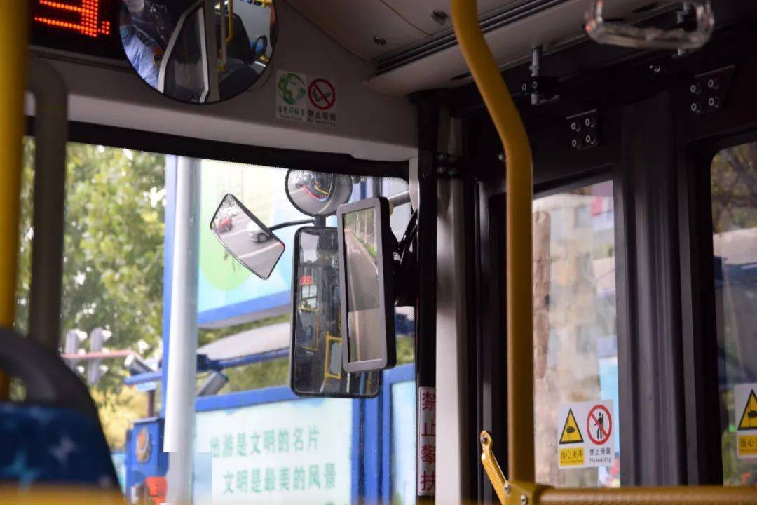 首批吉利远程氢燃料公交车 部分上线158路. 新公交车是什么样子?