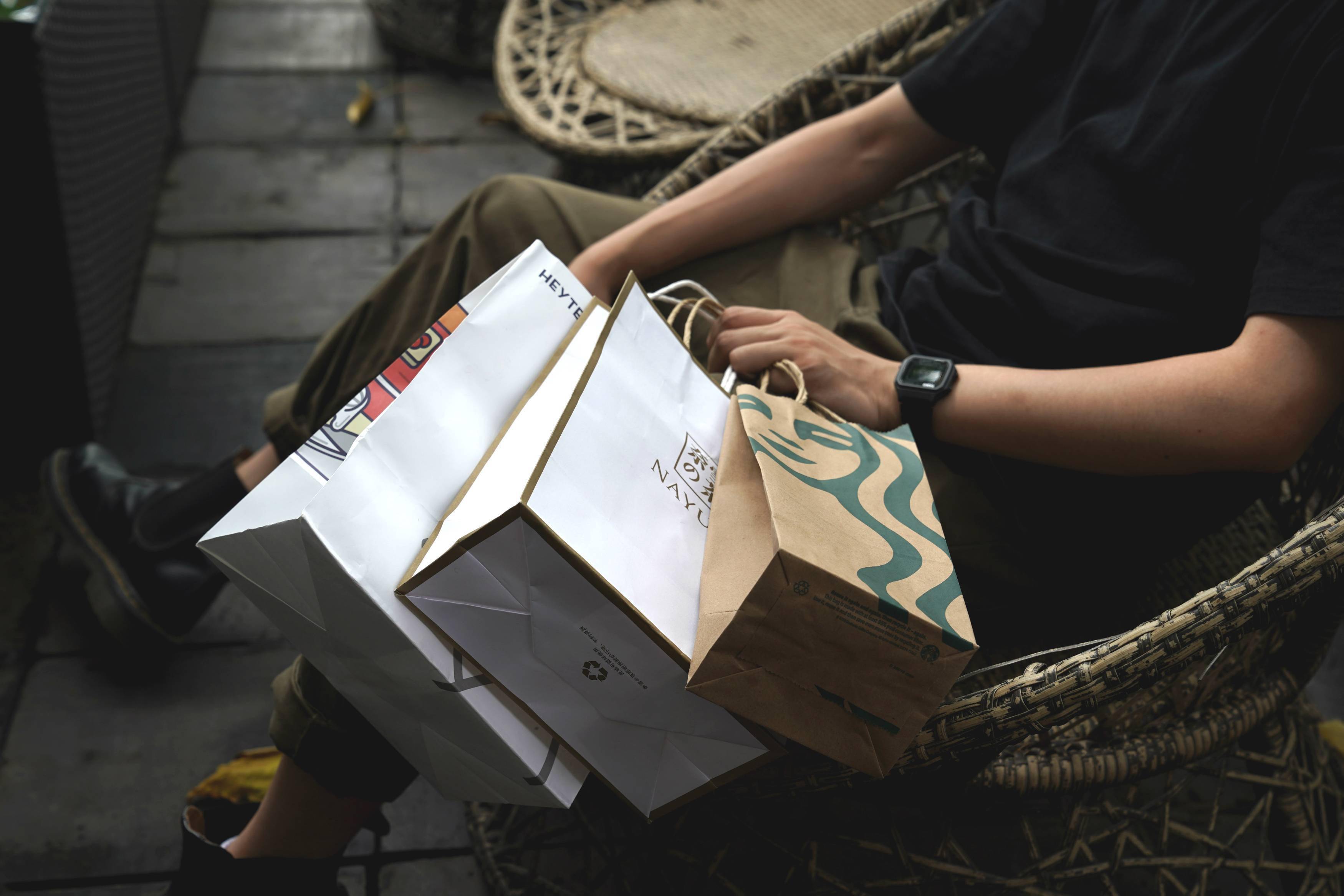 包装袋|开箱 8 盒月饼后,我们发现了品牌包装袋背后的门道