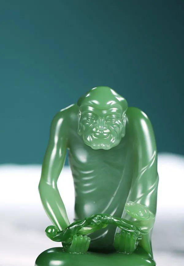 冰底|碧玉还是翡翠?这个玉石有点另类