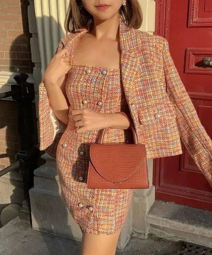 西服|被腿更长的她“抢”了代言,小S心服口服