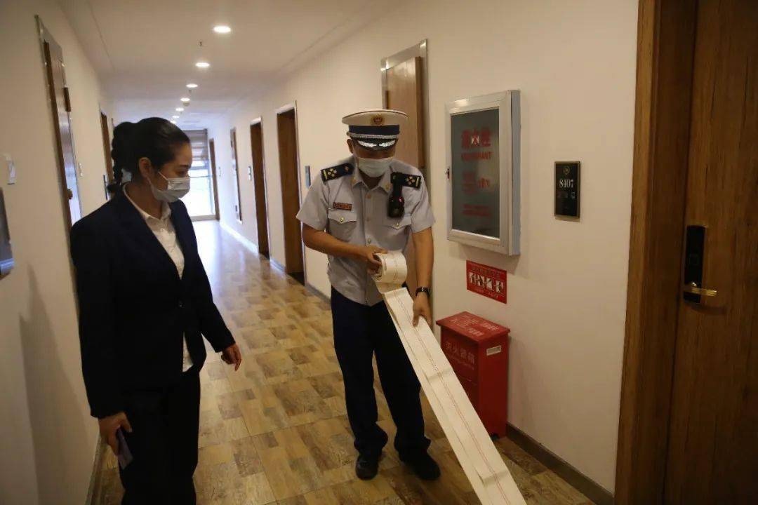 剑指消防安全整治重点场所 为国庆节消防安全保驾护航 宜昌  对宾馆