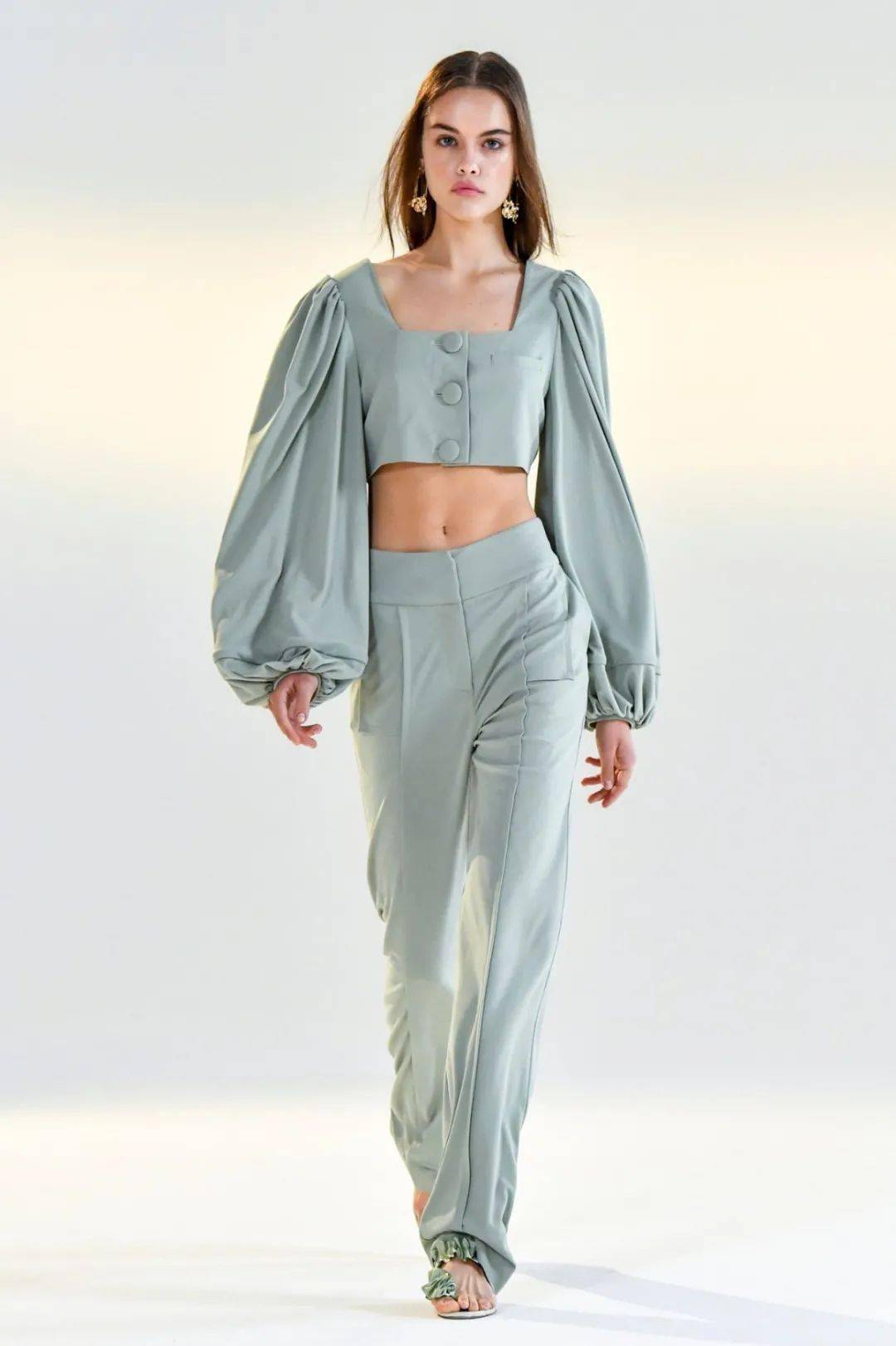 Tulum|2021纽约春夏时装周,大牌纷纷缺席但看点依然不少