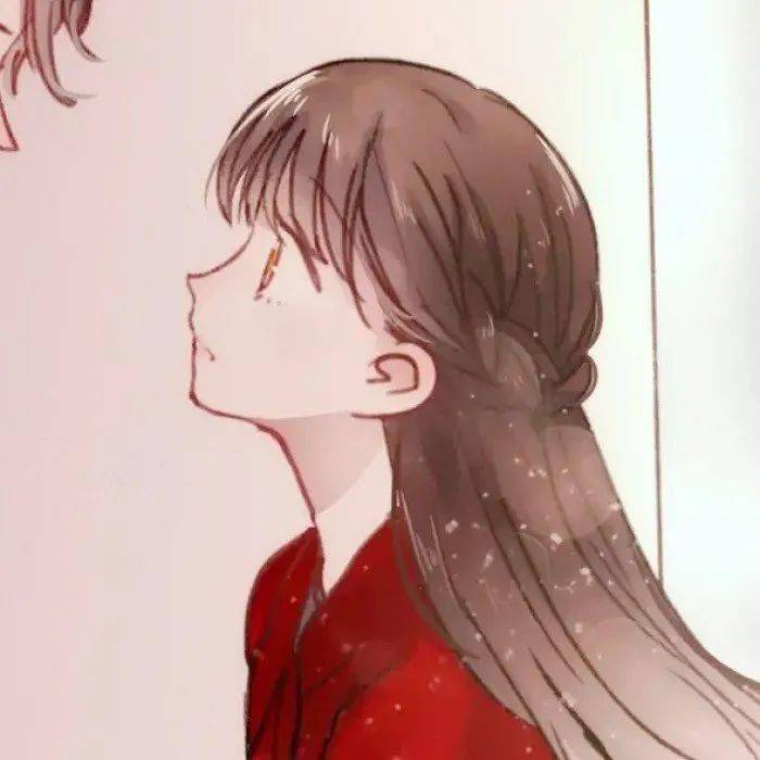 一抹浅浅的微笑 看起来很开心的女孩  也是那个  可能会一个人哭到