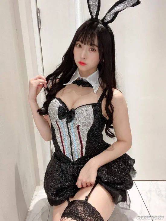 写真|超越业界的正妹模特真岛なおみ 八月节日限定扮装