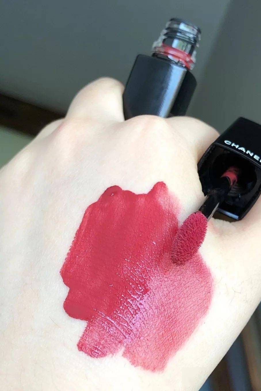 口红|大无语事件，追剧也能选色号？