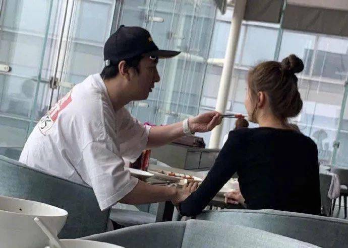 宇宙|王思聪打造的“网红宇宙”是怎样一门生意？