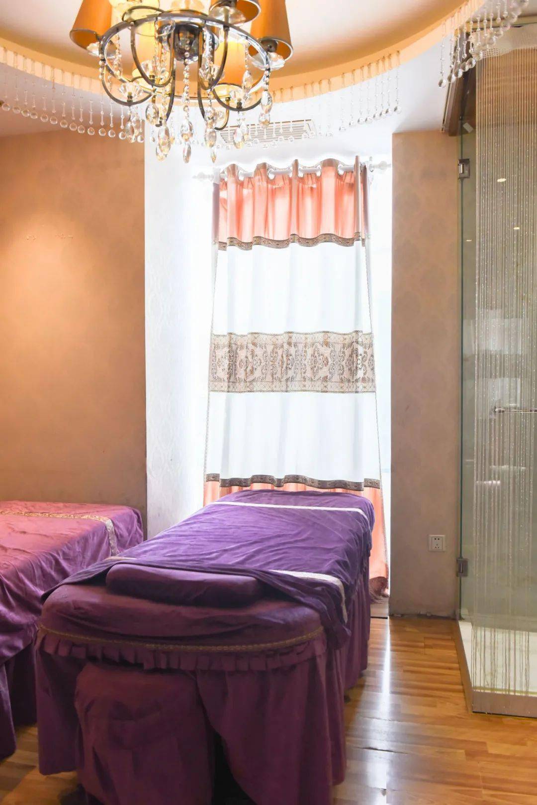 按摩|39.9元秒杀小气泡+瑜伽驻颜术+贵族SPA！超值福利让你美到发光！