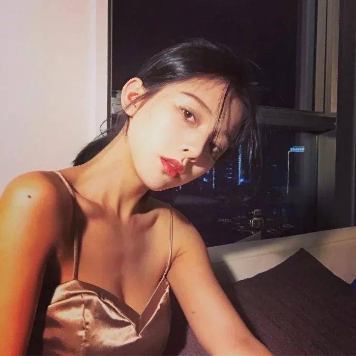 Tang.368 | 总有你喜欢的女生部位头像呀