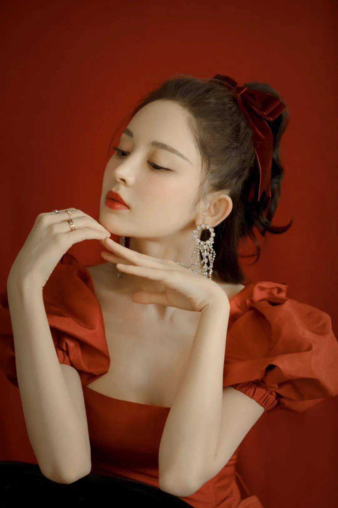 在线|看完娜扎的在线求助，我笑着笑着就哭了……