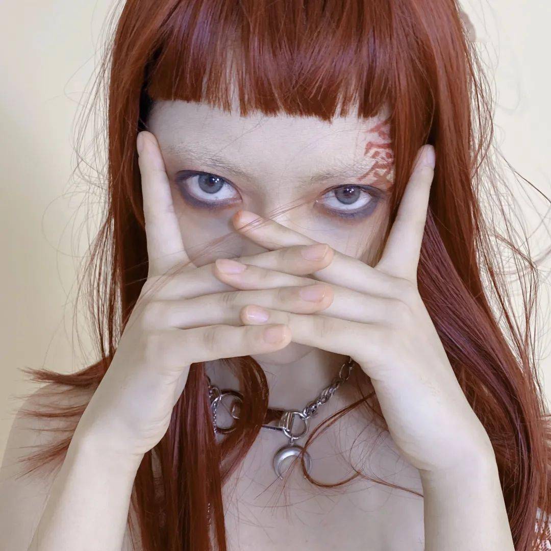 看腻|看腻了大同小异的美妆视频？不如来看看她们的！