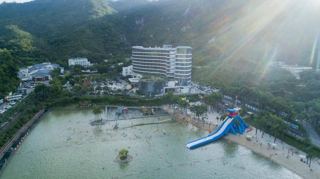 因季节变化,天气逐渐转凉,龙泉度假酒店沙滩泳场将于10月12日起暂停