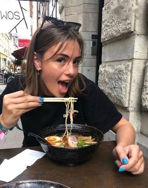 短发|2020 秋冬发型趋势，风情万种都是你