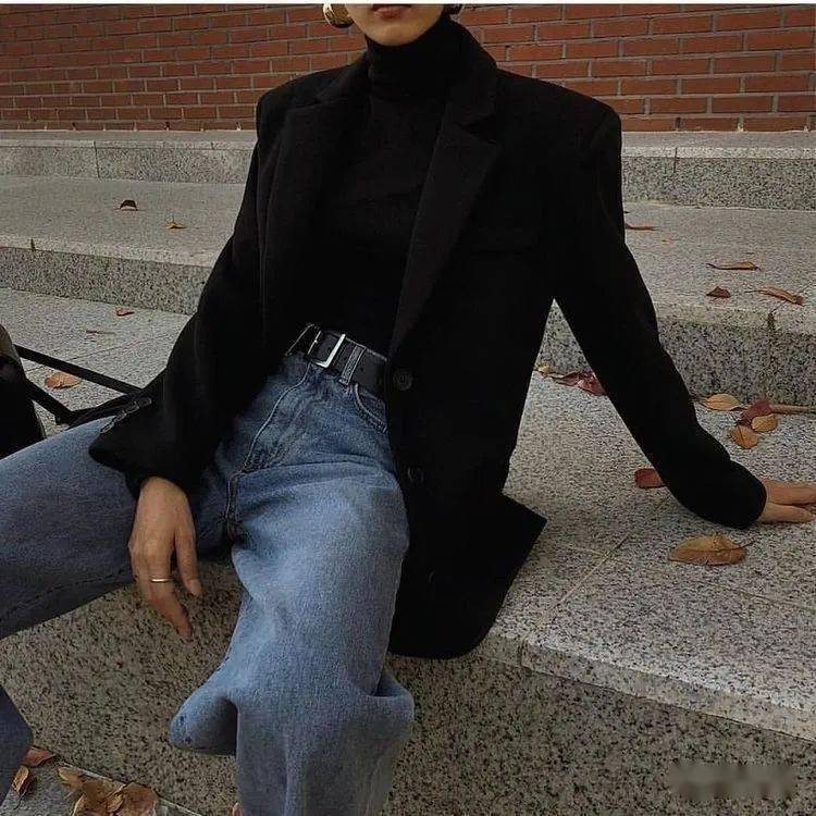 黑色|秋天这件内搭才是刚需！！