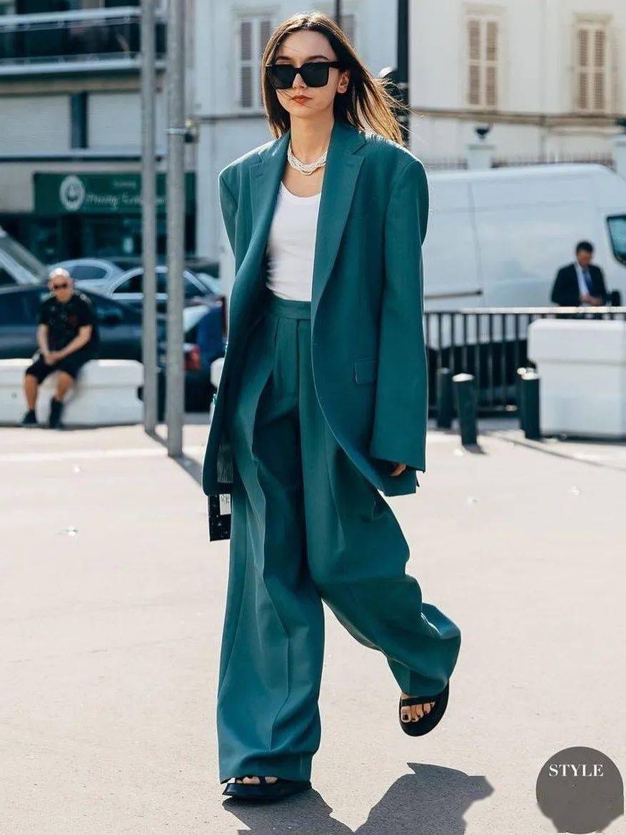 女人|聪明的女人，懂得穿套装