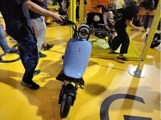 小东动大能量东动电动车重庆摩展再亮相你爱了么