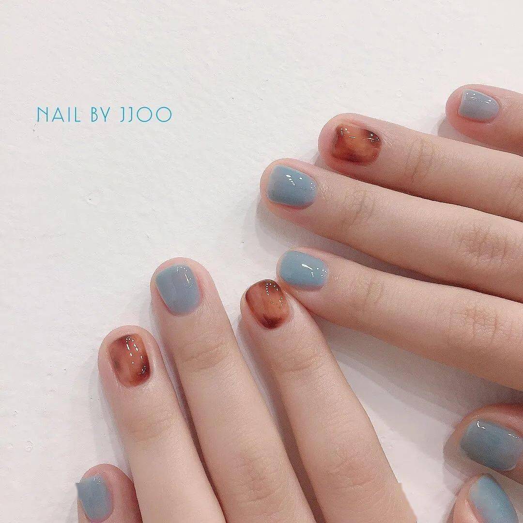 款式|赶紧存图！40款秋冬美甲，显白不挑人！