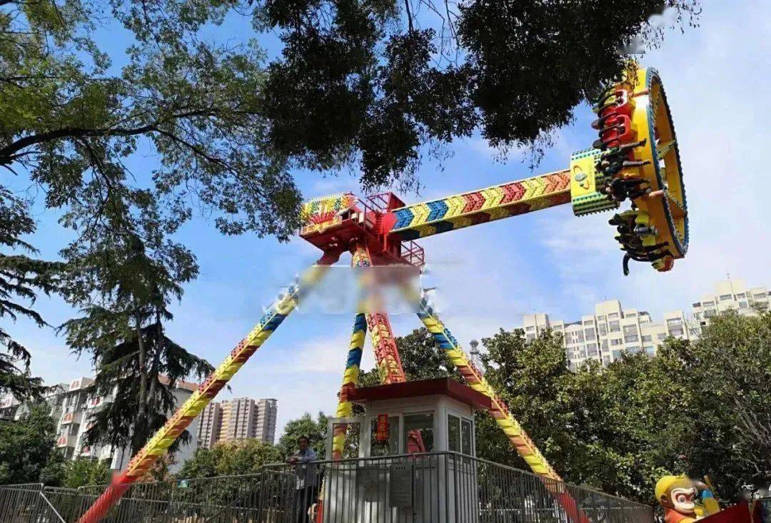 滕州:荆河公园大变样,新增不少游乐设施!