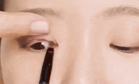 眼线|能让李栋旭一直念念不忘，这个女人不简单！