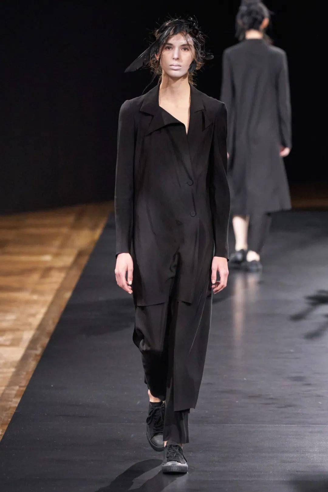 剪裁|Yohji Yamamoto 2021春夏丨标签式解构设计