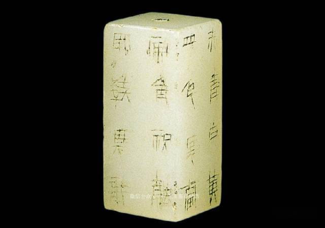 古玉界：玩高古玉不论个头大小—汉代辟邪三宝_严卯