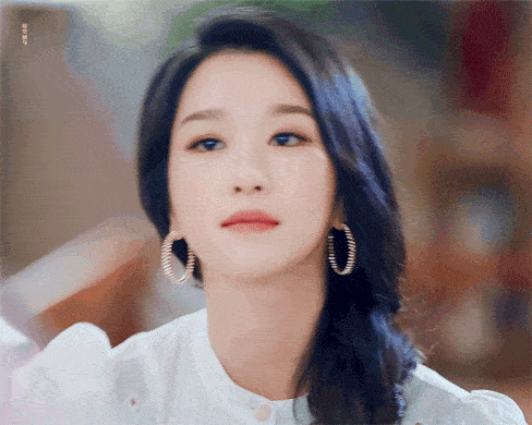 海豚|和妈妈戴情侣款的小海豚，真真是把珠宝戴到了起跑线上