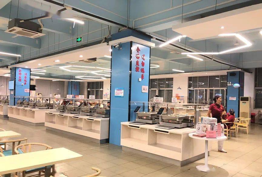 广东大学网红饭堂来袭!让人超级羡慕!_食堂