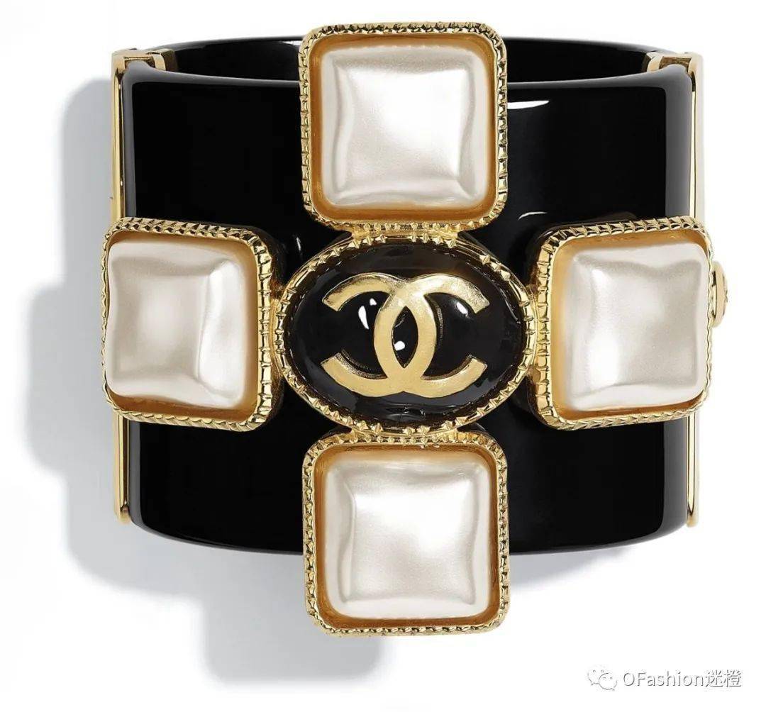 Coco|凭什么不是真金白银的CHANEL配饰,有这么多人愿意买单