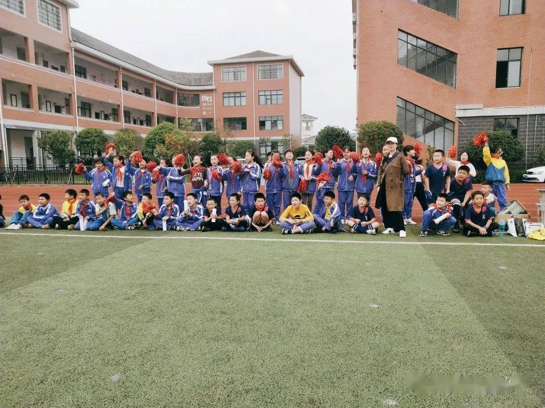 健康成长 全面发展——宜春市沁园小学举办第三届班级