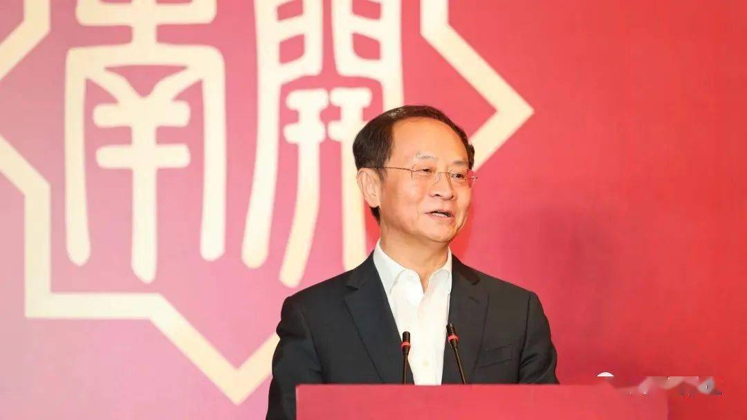 唐山德龙董事长_唐山德龙钢铁赵静照片