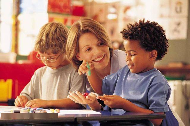 端倪|孩子是不是读书的料，三岁前就能看出端倪，几个表现已给了你答案