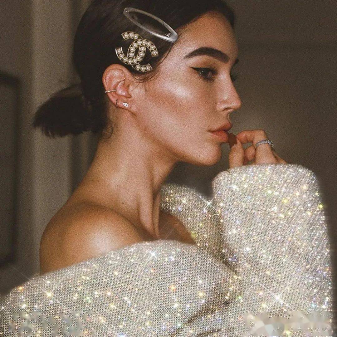 Coco|凭什么不是真金白银的CHANEL配饰,有这么多人愿意买单