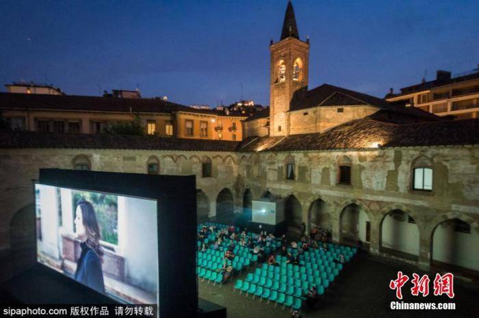 2020年意大利3月Gdp_意大利98年世界杯队服